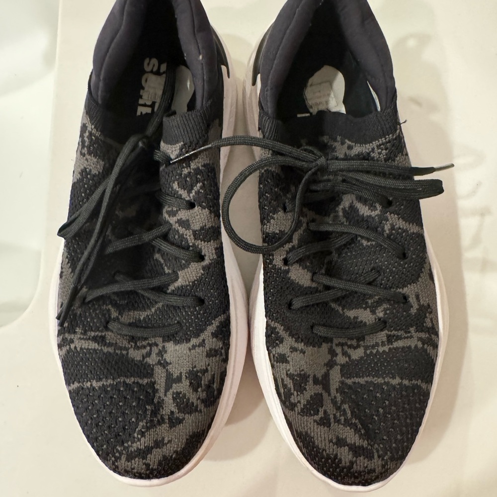 Sorel tennis shoes